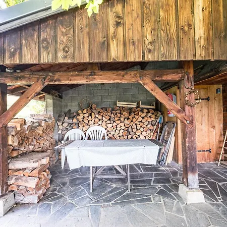 Chalet Le *